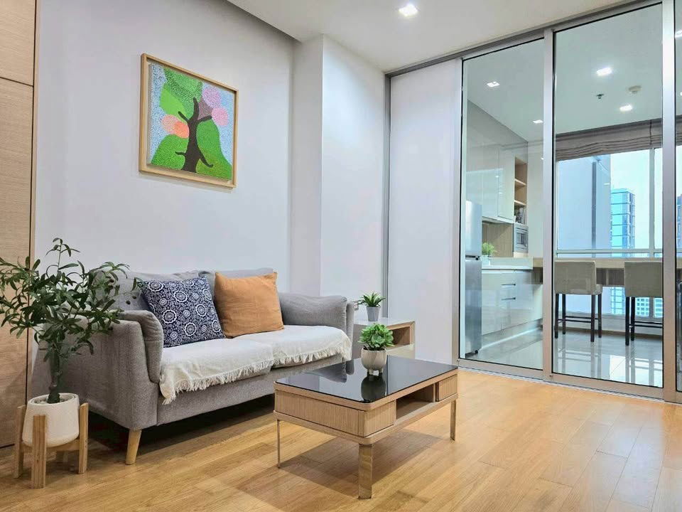 Condo for rent The Address Asoke Monthly 27,000 thb.