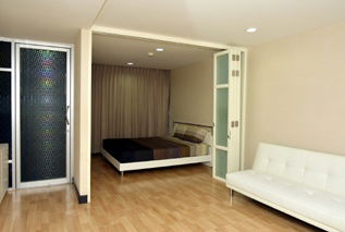 ROOM for RENT The Station @ Sathorn