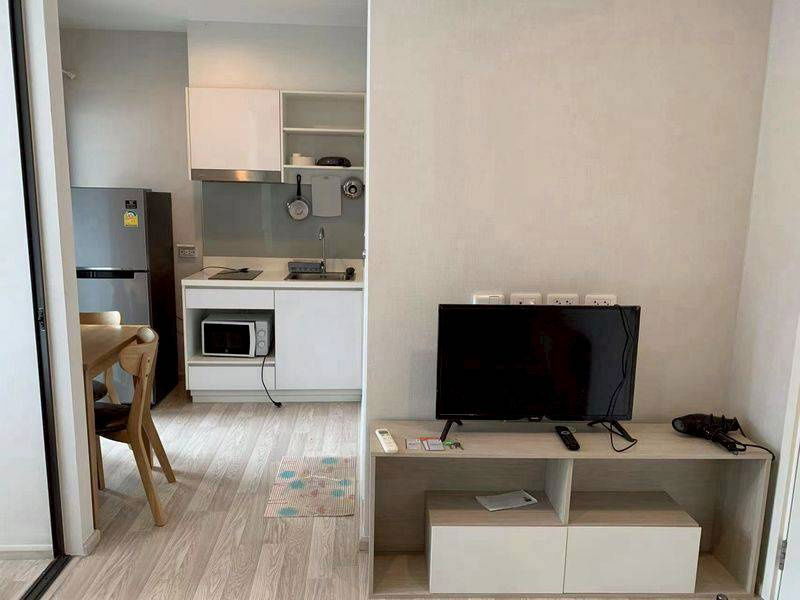 出租💥The Tree Pattanakarn-Ekkamai💥 房间很漂亮，可随时入住，装修精美，家具齐全。