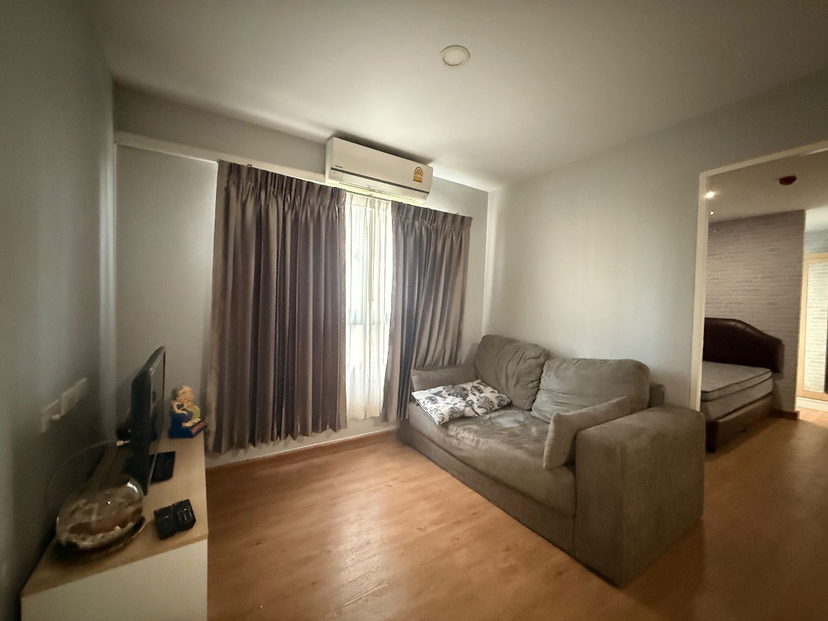 Condo for rent at Navanakorn-taladthai