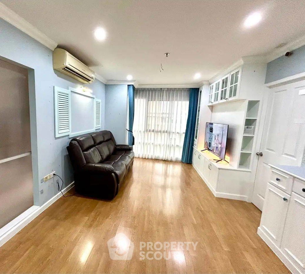 1-BR Condo at U Delight @ Jatujak Station near BTS Mo Chit (ID 2480113)