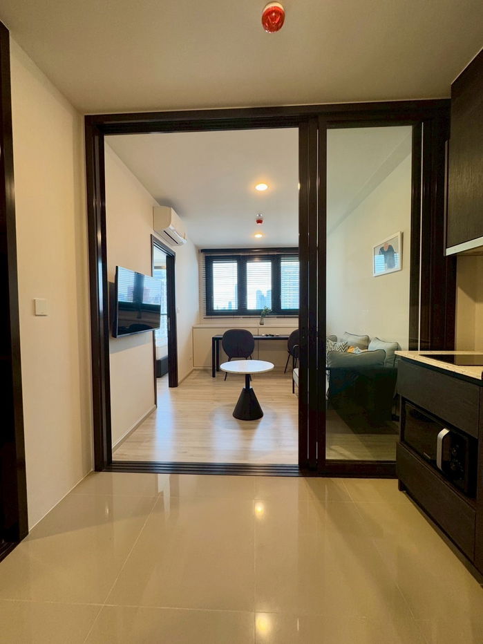 Condo for rent in XT Huaikhwang (MRT Huaikhwang)