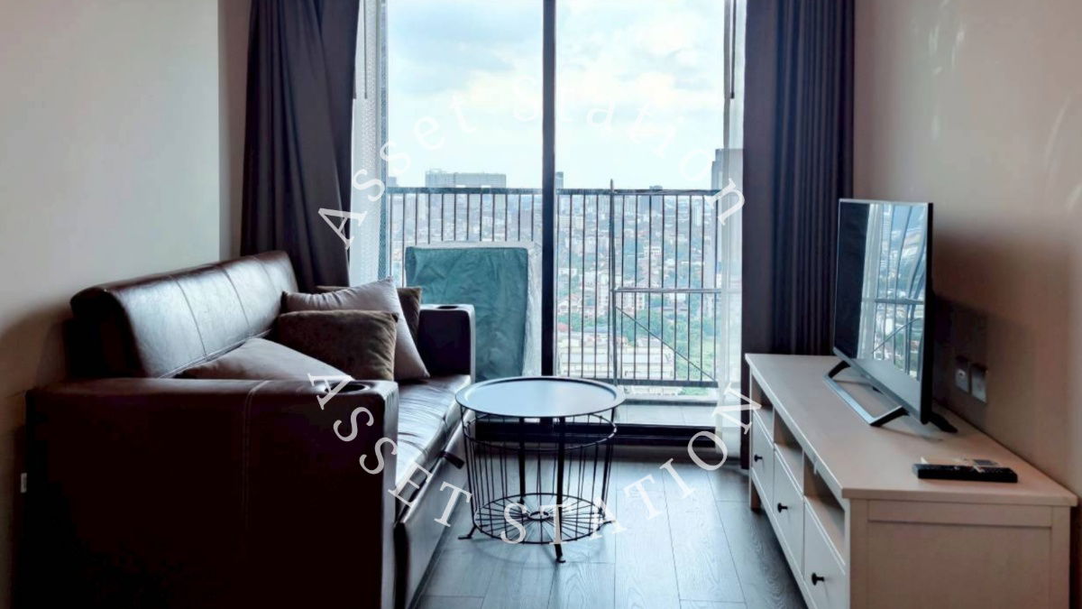 For Rent 💎 Whizdom Avenue Ratchada-Ladprao, luxuriously furnished apartment, ready to move in, near MRT Ladprao.