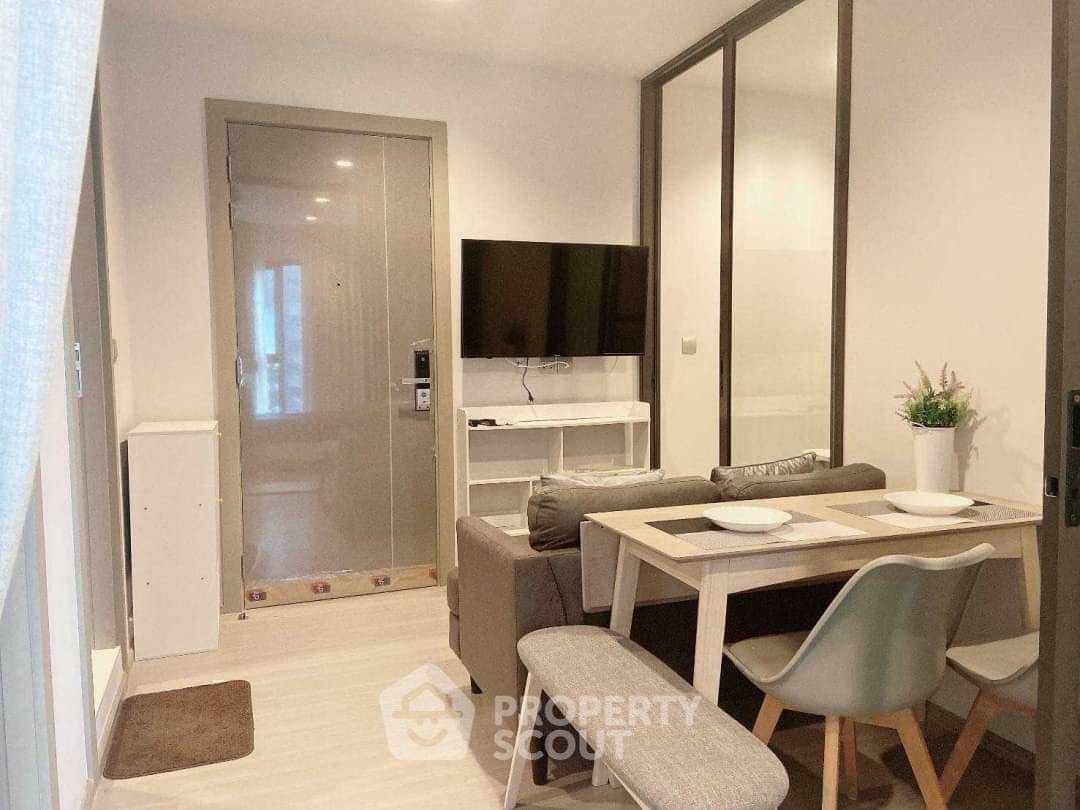2-BR Condo at Life Asoke - Rama 9 near MRT Phra Ram 9 (ID 1985226)