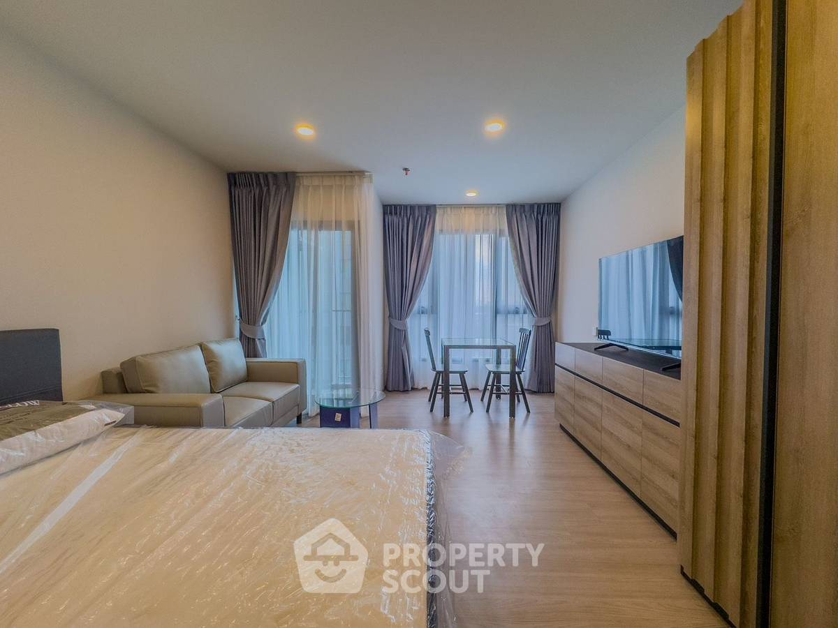 Studio Condo at Aspire Sukhumvit-Rama 4 near BTS Phra Khanong (ID 2481527)