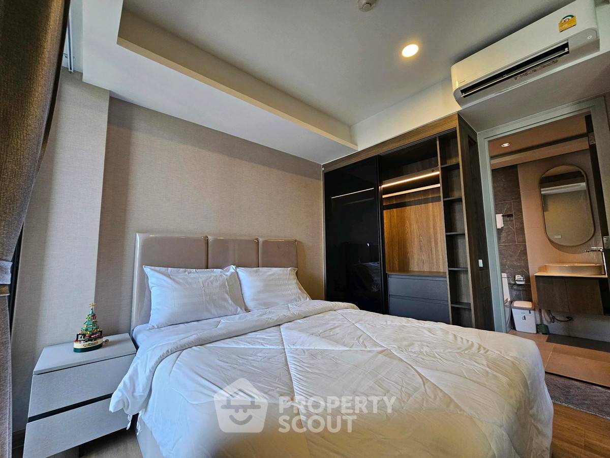 1-BR Condo at Lloyd Soonvijai-Thonglor in Bang Kapi (ID 2479568)