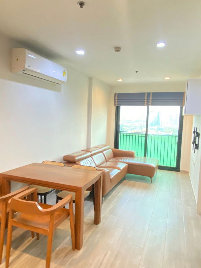 *** (2 Bedrooms) Condo for rent : The Base Petkasem ***