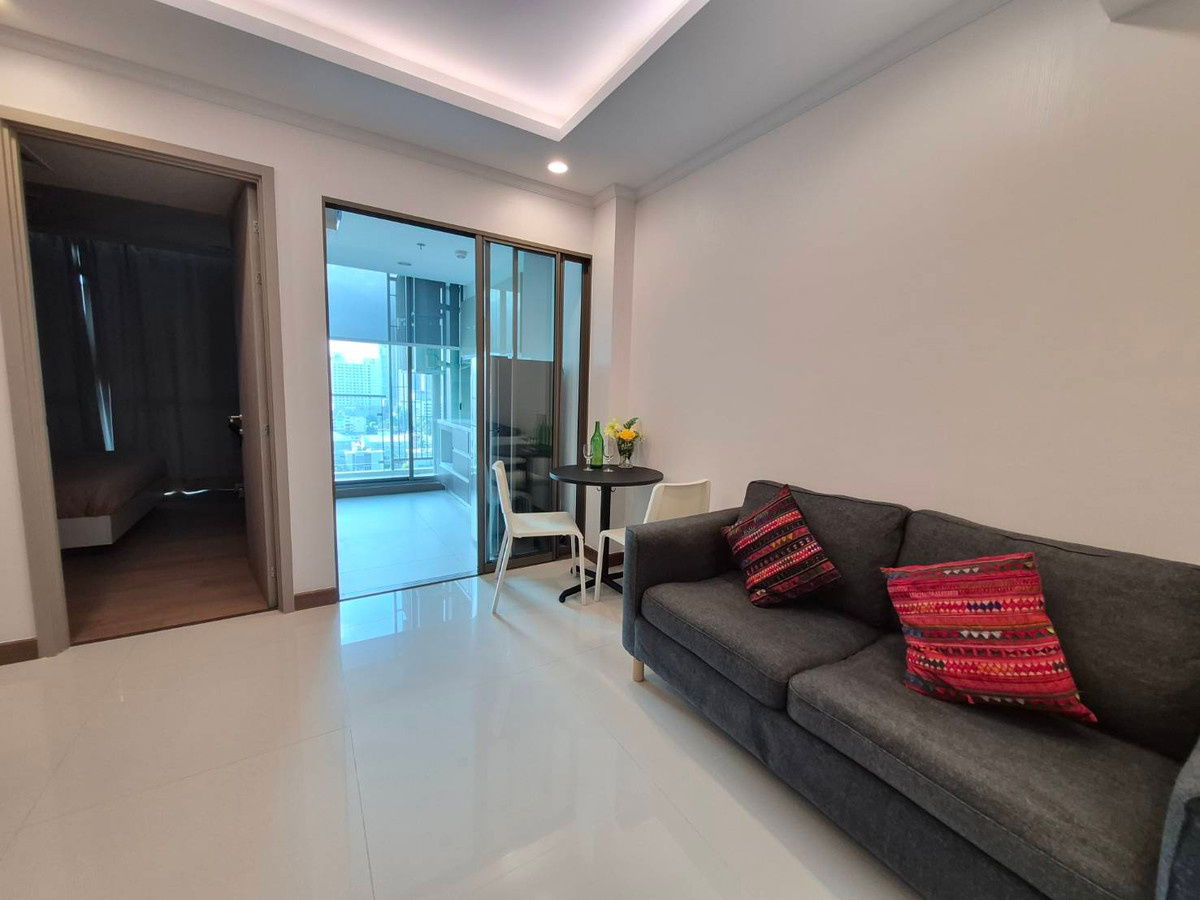 PFD-07677 Condo for Rent: Supalai Oriental Sukhumvit 39 Schedule a viewing ■ Line: @propertyfinder