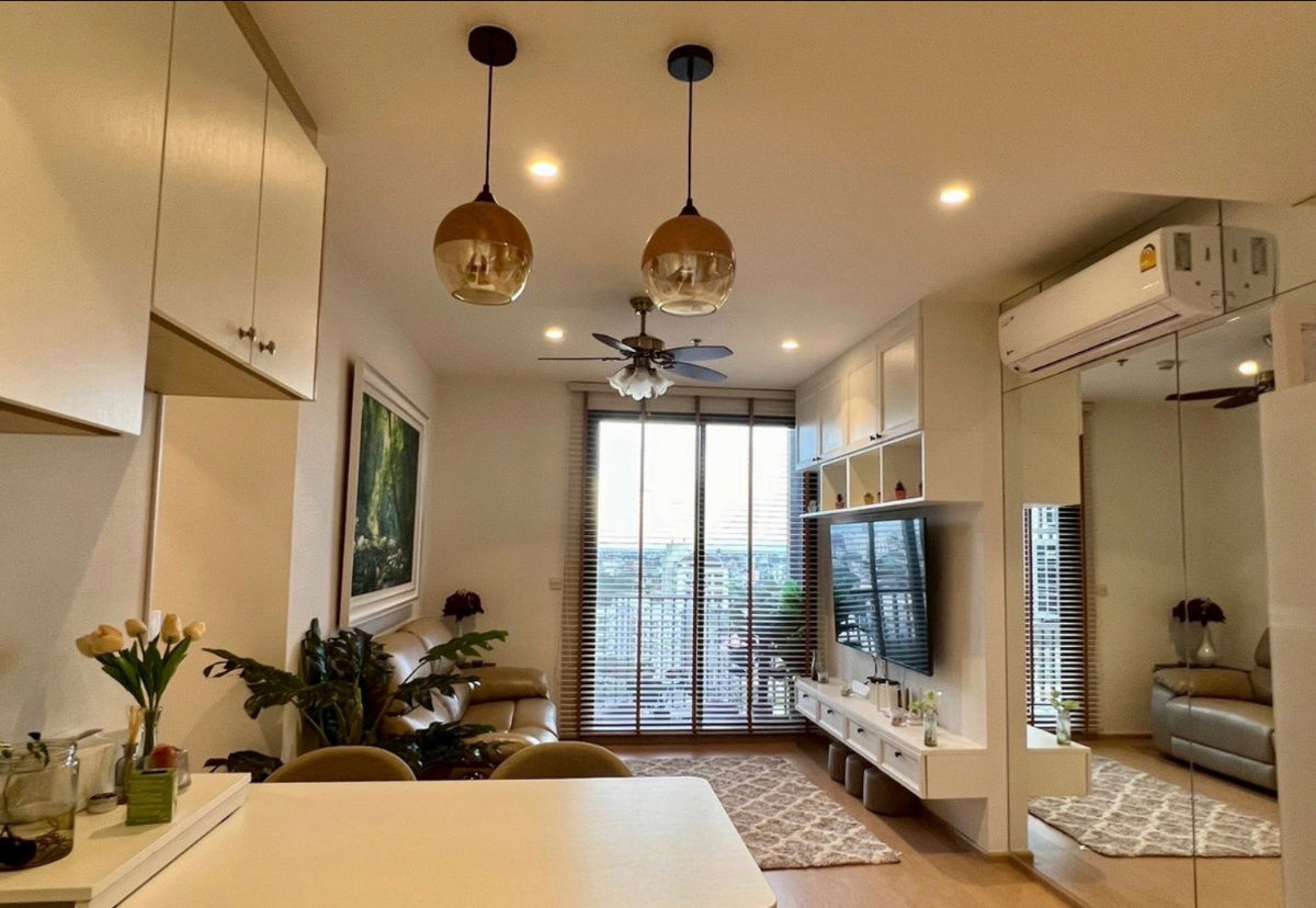 Rent Maru Ekkamai 2, beautiful unit, ready to move in, pets allowed, near BTS Ekkamai. Interested? Add Line: @841qqlnr