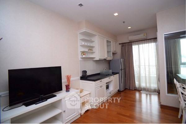 คอนโด 1 ห้องนอน ที่ ไอวี่ สาทร 10 ใกล้ BTS ช่องนนทรี (ID 382250)