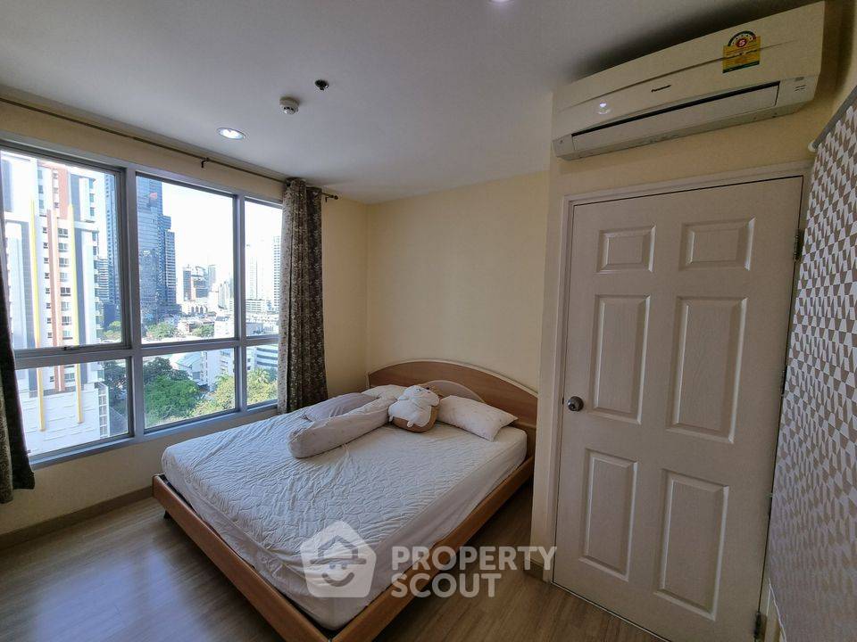 1-BR Condo at Life @ Sathorn 10 near BTS Chong Nonsi (ID 825129)