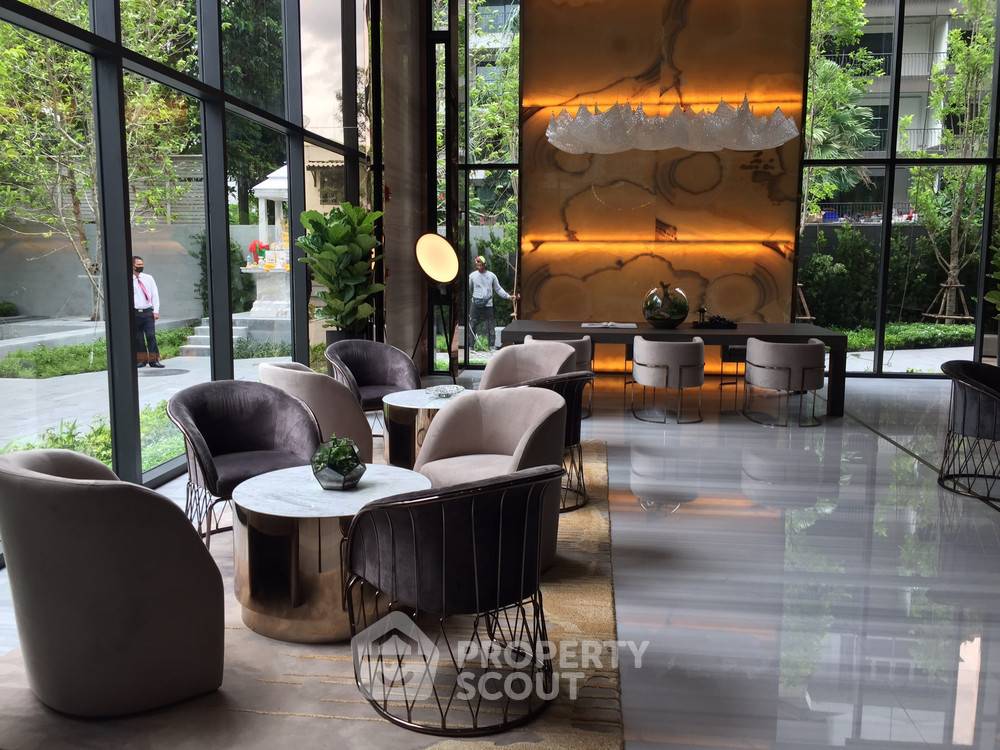 2-BR Condo at Celes Asoke near MRT Sukhumvit (ID 385221)