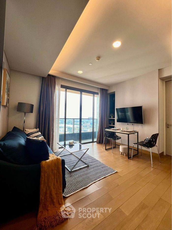 2-BR Condo at The Lumpini 24 near BTS Phrom Phong (ID 1541642)