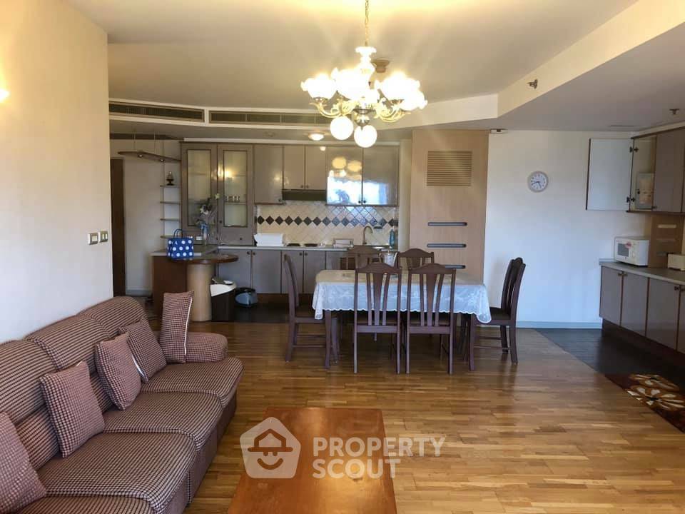 拉斯科琳娜 (Las Colinas) 靠近 BTS 烟雾的 2 居公寓 (ID 514247)