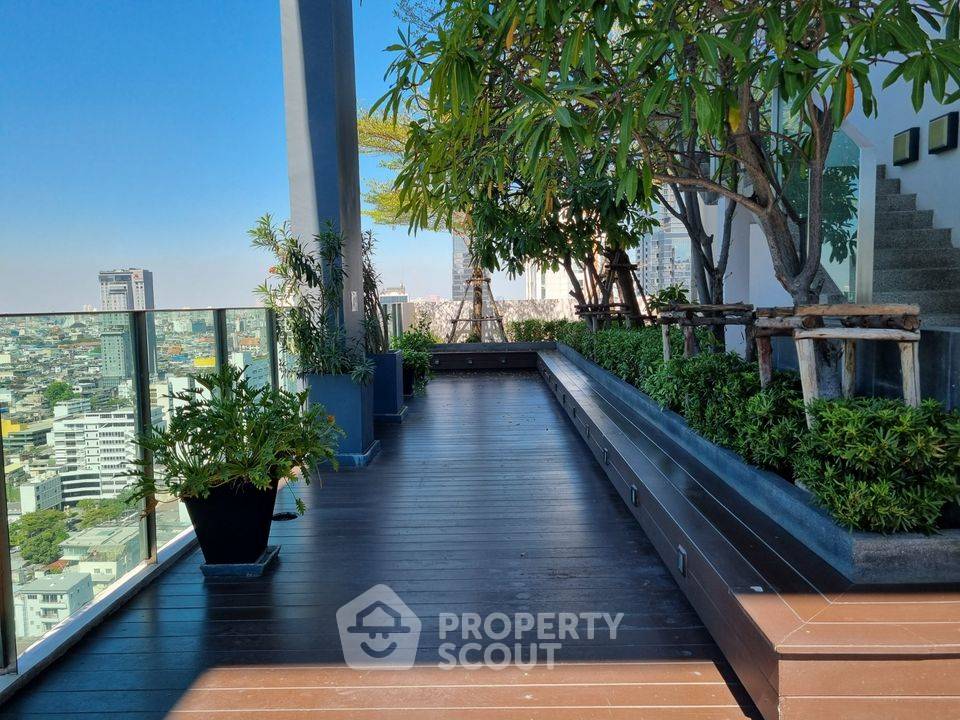 1-BR Condo at Life @ Sathorn 10 near BTS Saint Louis (ID 883115)