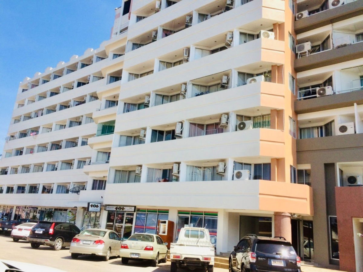 公寓出租，Srisunthorn 公寓位于素坤逸路，易三仓学院对面，Noen Phra，罗勇（新粉刷）