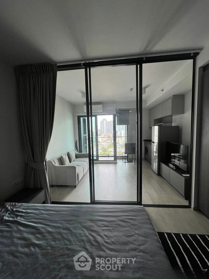 1-BR Condo at Ideo Ratchada-Sutthisan near MRT Ratchadaphisek (ID 2099298)