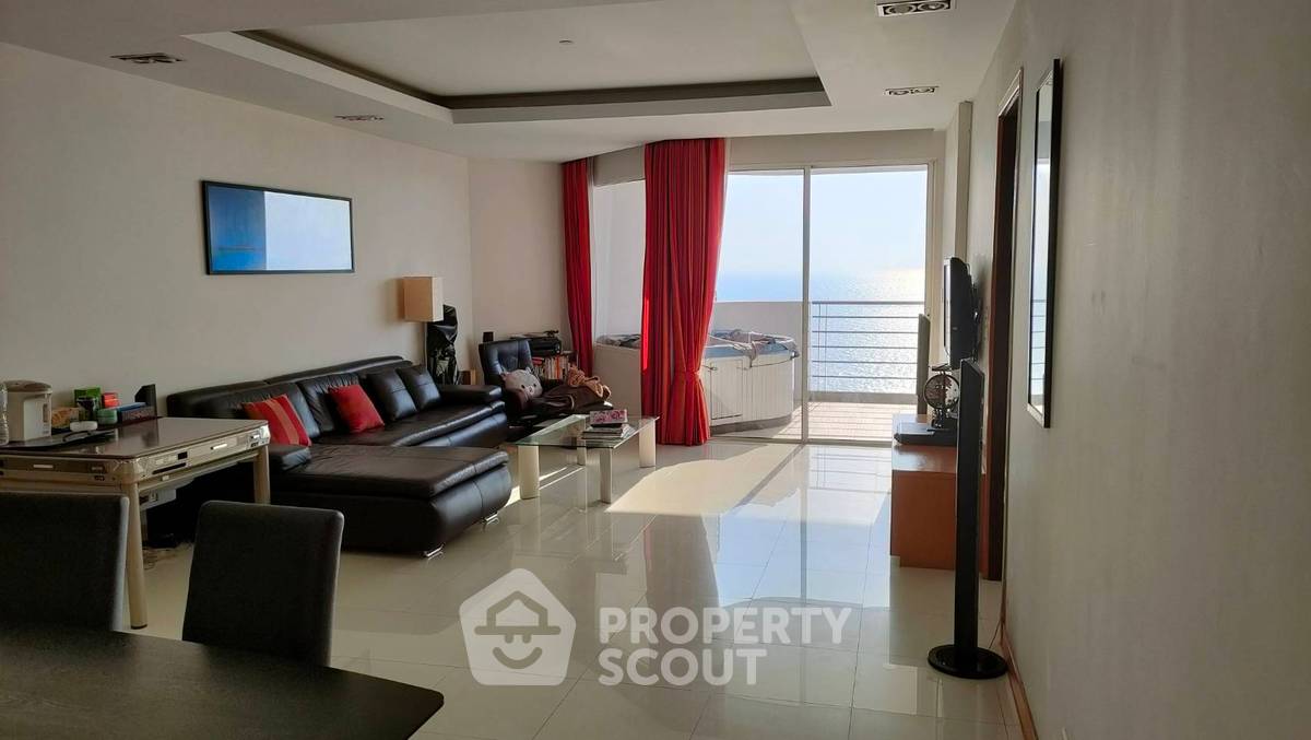 2-BR Condo at La Royale Beach Condo close to Pattaya (ID 998432)
