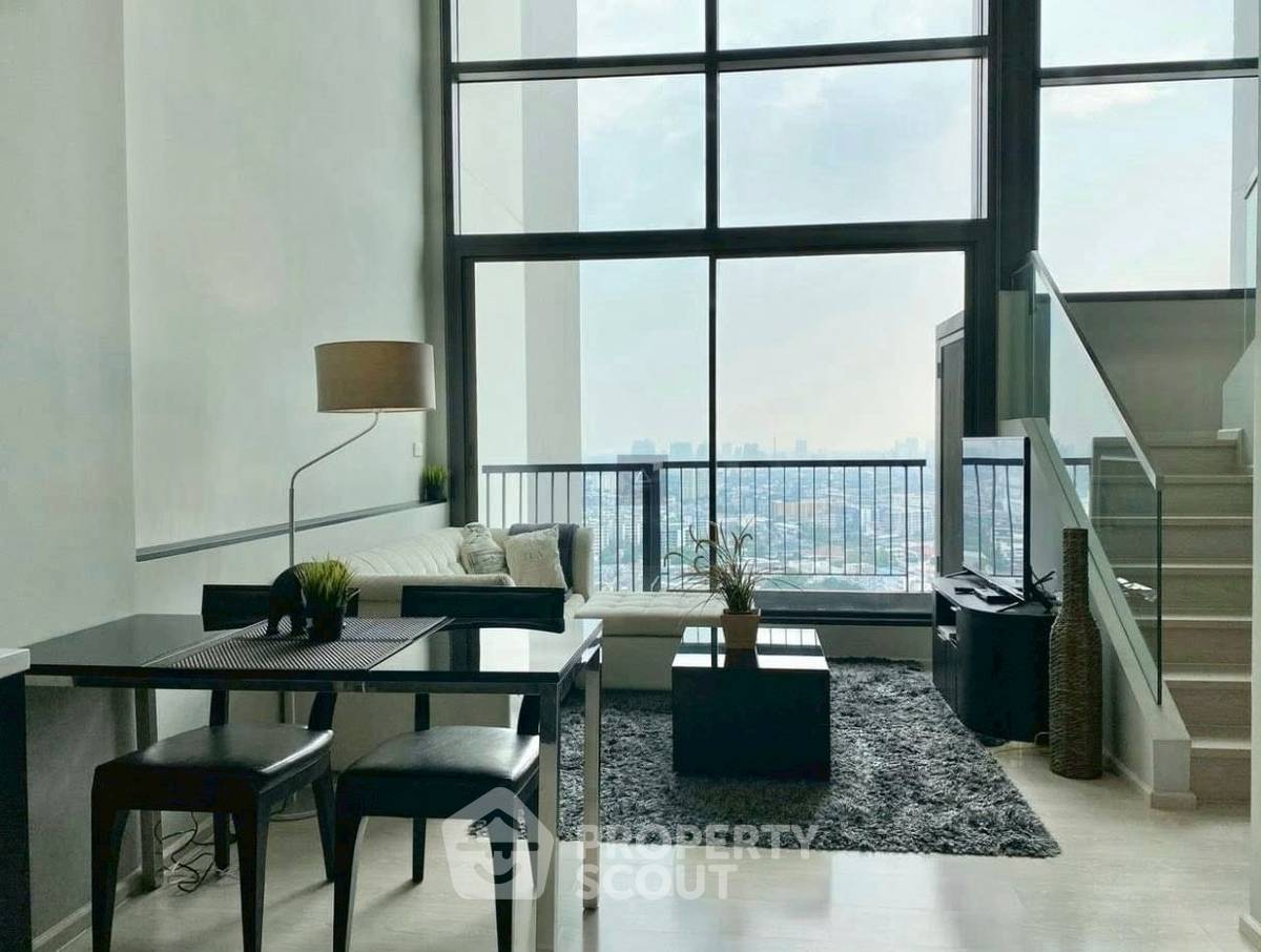 1-BR Condo at Rhythm Sukhumvit 44/1 near BTS Phra Khanong (ID 2422631)