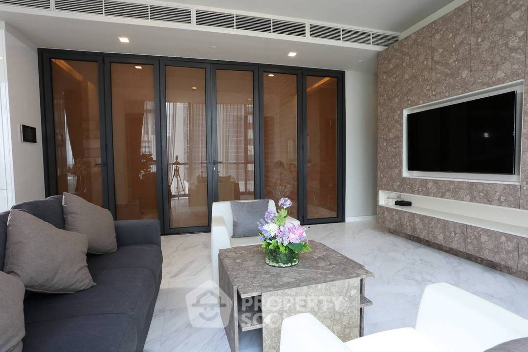 2-BR Condo at The Monument Thonglo close to Thong Lo (ID 2315943)