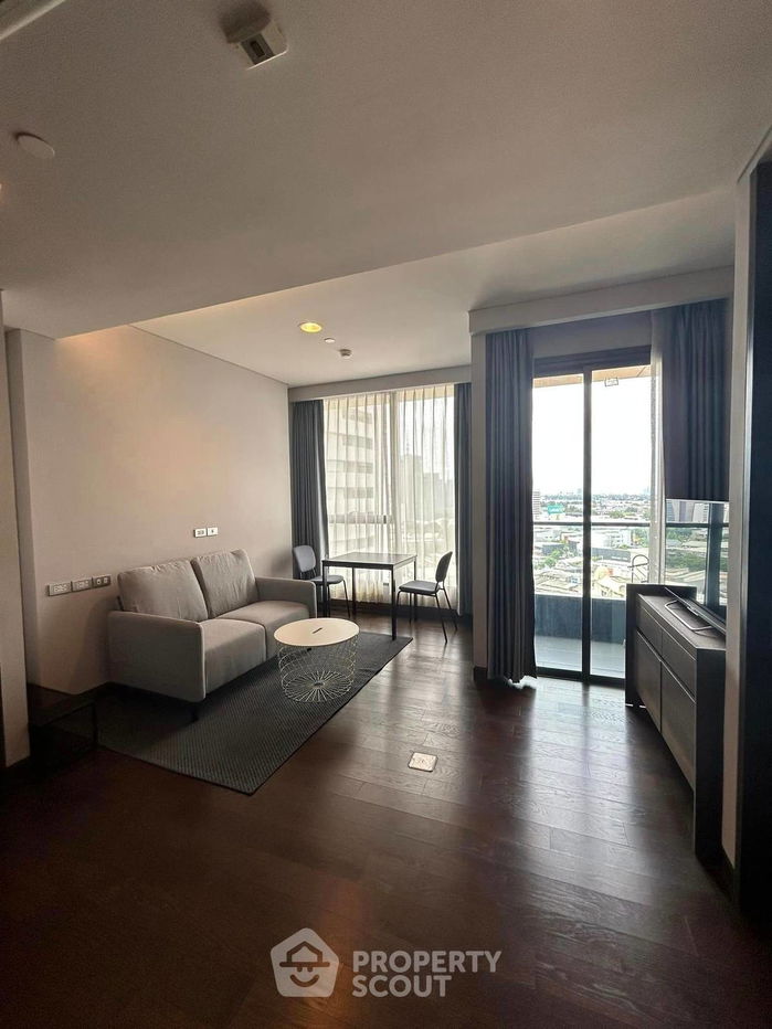 1-BR Condo at The Lumpini 24 near BTS Phrom Phong (ID 1314036)