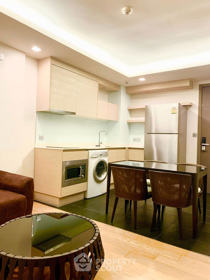 คอนโด 1 ห้องนอน แอท เวีย โบตานี ใกล้ BTS พร้อมพงษ์ (ID 1174804)