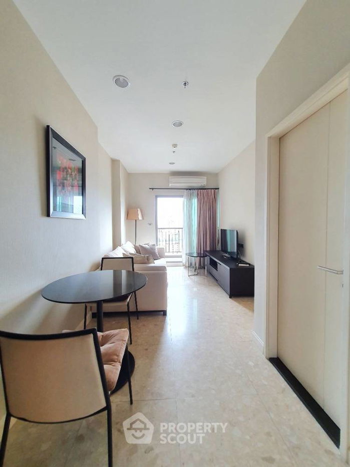 1-BR Condo at The Crest Sukhumvit 34 near BTS Thong Lor (ID 1072352)