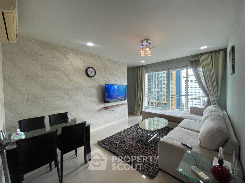 1-BR Condo at Circle Condominium near MRT Phetchaburi (ID 1019874)