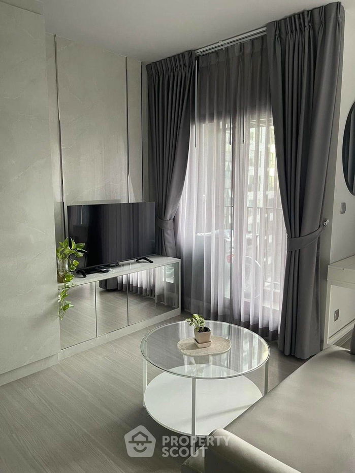 1-BR Condo at Life Asoke - Rama 9 near MRT Phra Ram 9 (ID 1993640)