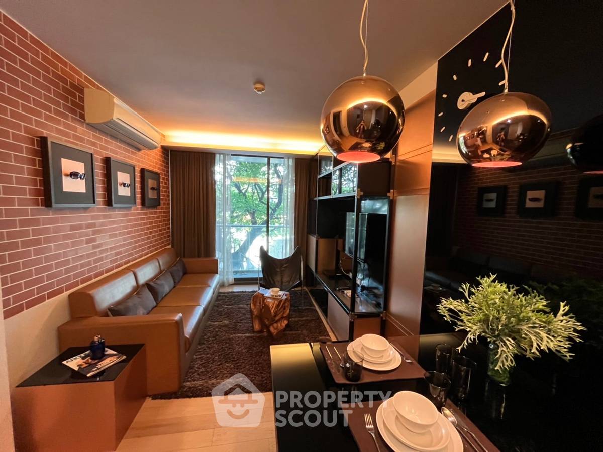 1-BR Condo at Via 49 near BTS Phrom Phong (ID 1988232)