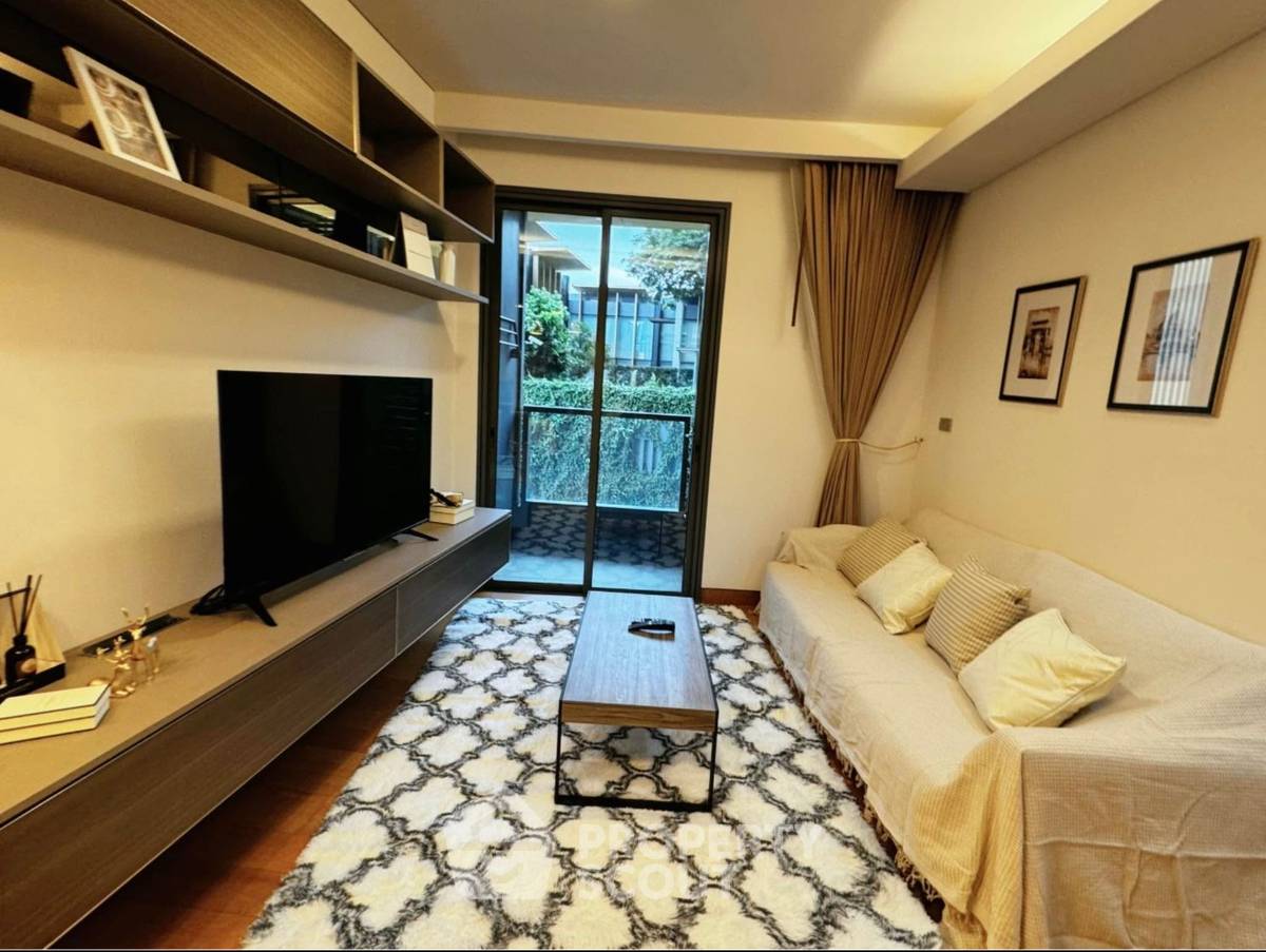 2-BR Condo at The Lumpini 24 near BTS Phrom Phong (ID 408538)