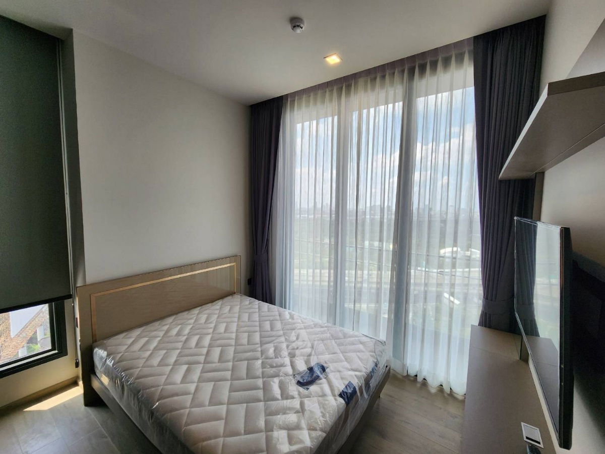 P-120466 Condo for rent The Crest Park Residences fully furnished (Confirm again when visit).