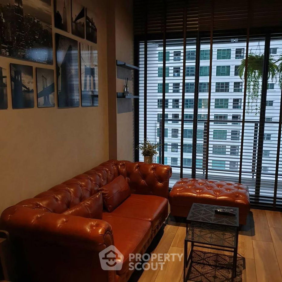 1-BR Condo at The Lofts Asoke near MRT Phetchaburi (ID 452992)
