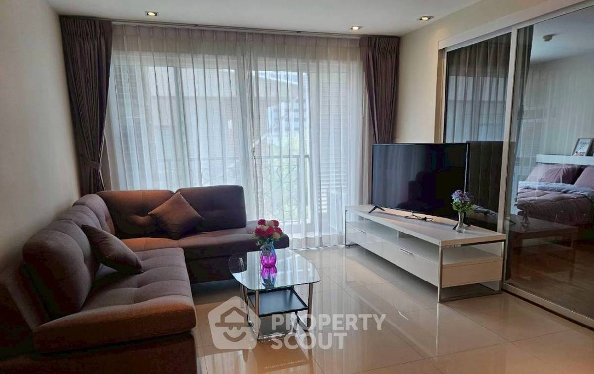 3-BR Condo at Le Nice Ekkamai Condominium near BTS Ekkamai (ID 2479482)
