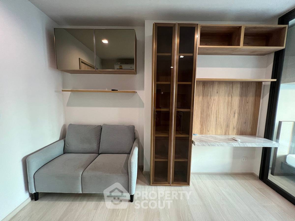 1-BR Condo at Life One Wireless near BTS Phloen Chit (ID 944556)