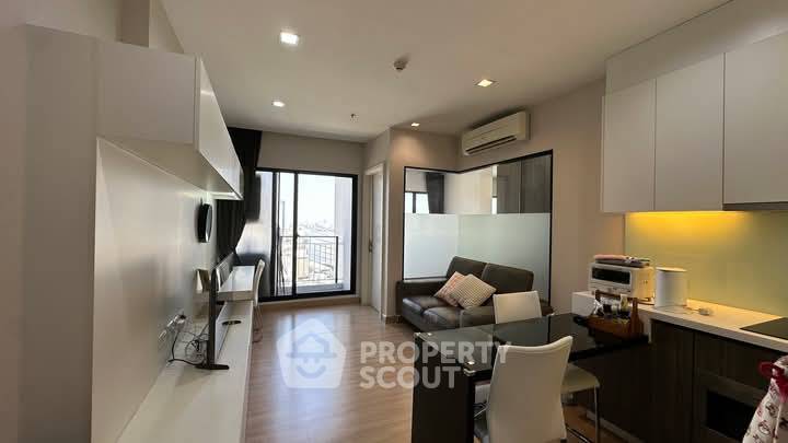 1-BR Condo at Urbano Absolute near BTS Krung Thon Buri (ID 2018216)