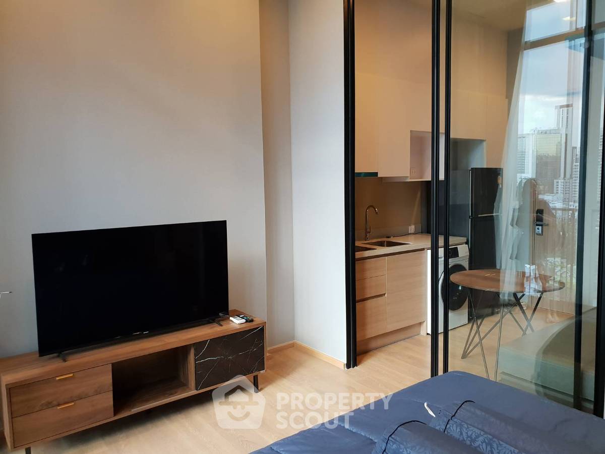 1-BR Condo at Noble Around Sukhumvit 33 near BTS Phrom Phong (ID 889993)