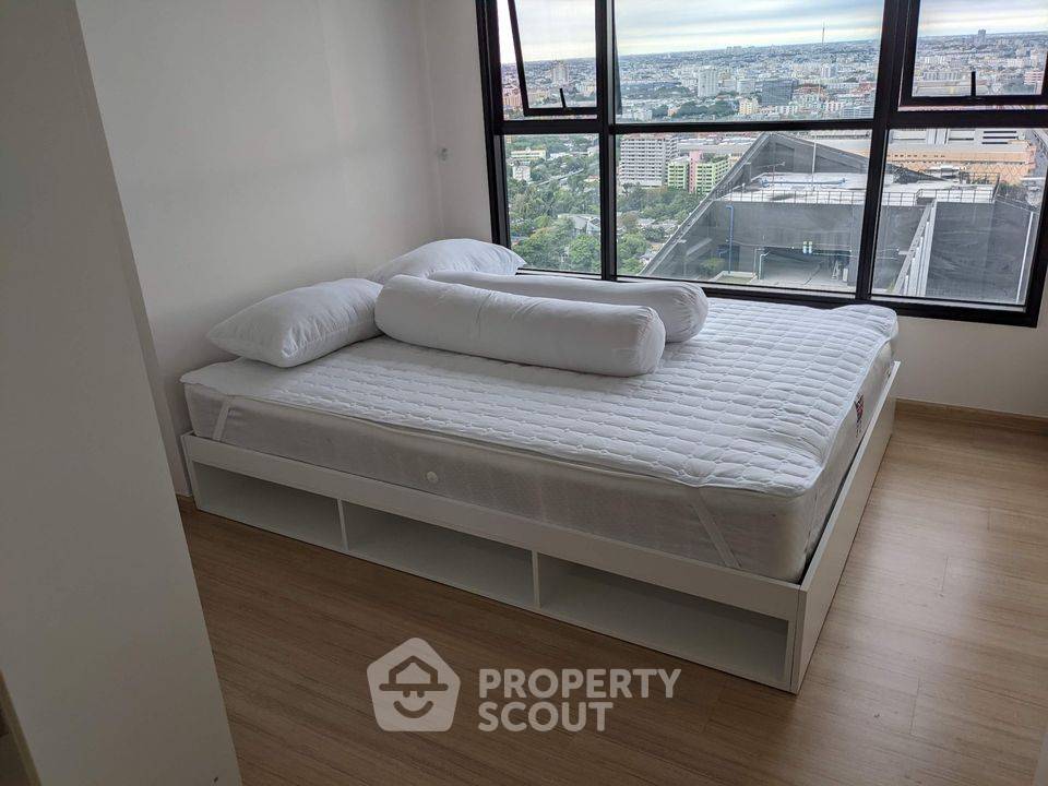 Modern 1-bedroom 30sqm condominium at The Base Rama 9 - Ramkhamhaeng by ARL Ramkhamhaeng | 12 Months Available (ID 993006)