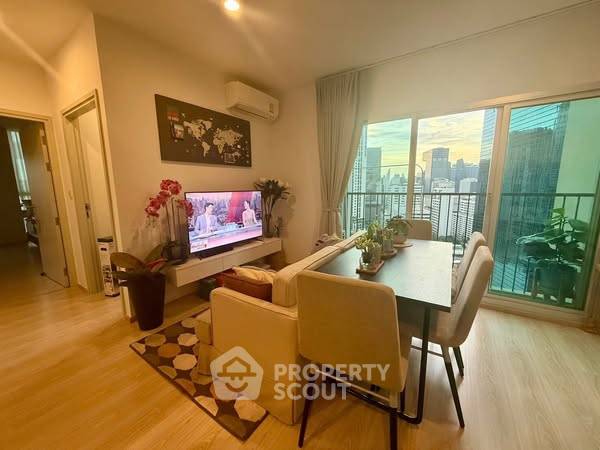 2-BR Condo at Noble Revolve Ratchada 2 near MRT Thailand Cultural Centre (ID 2335259)