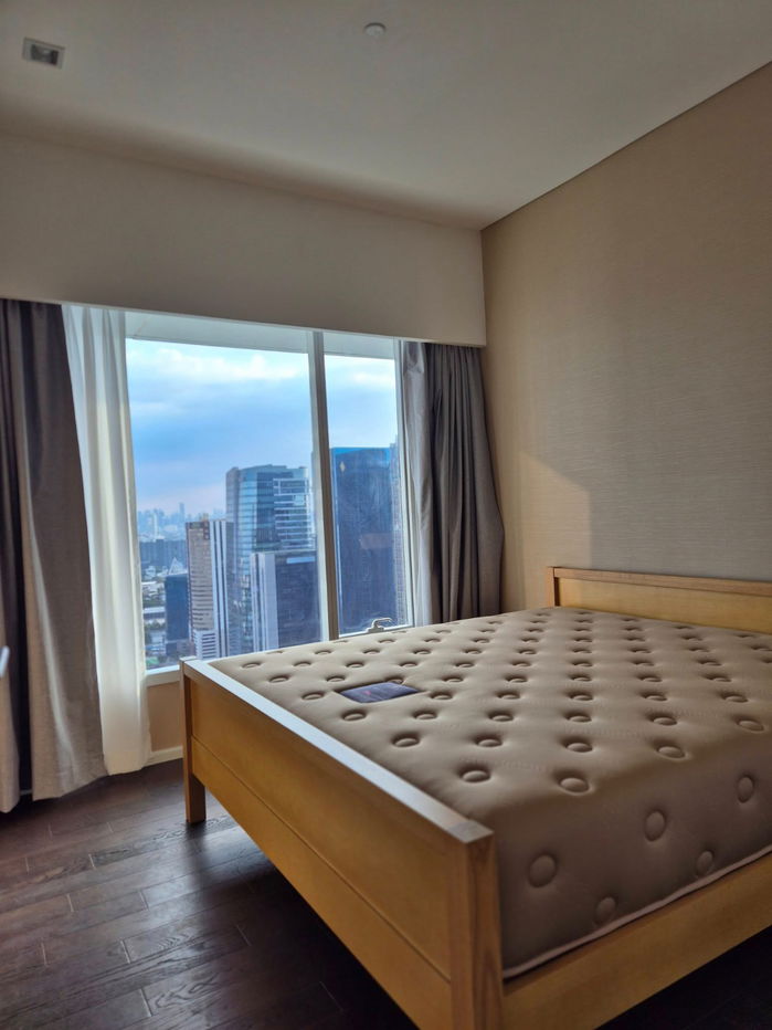 For Rent: The Saint Residences Condo *Nice 2 Bed Room* Near MRT Phahon Yothin at Line: @homefinder