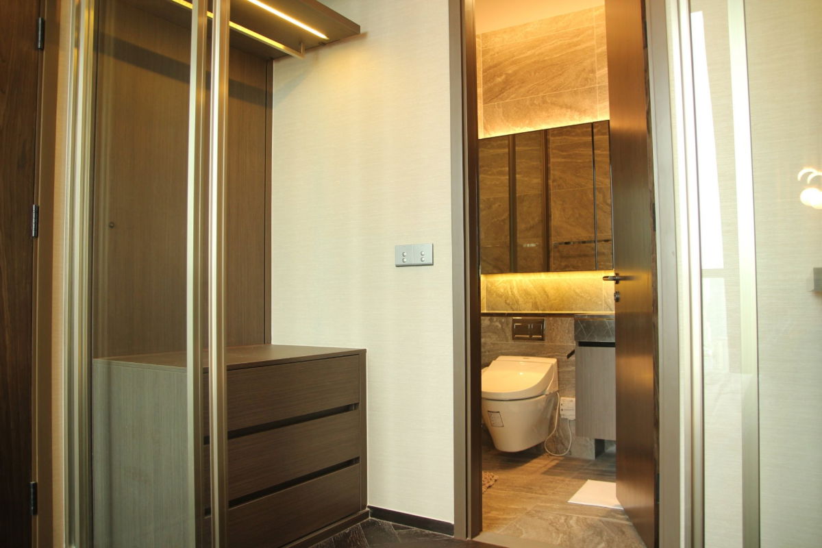 [RENT]  ST0427   THE ESSE Sukhumvit 36      (ID with @in front, LINE ID:  @waraestate)