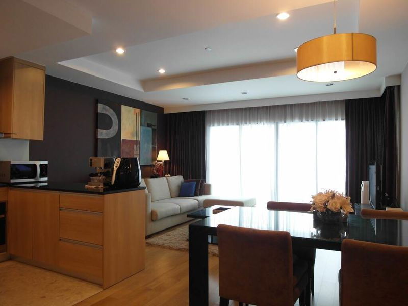 Sathorn Gardens 2 Bedroom, MRT Silom (Condo For Rent)
