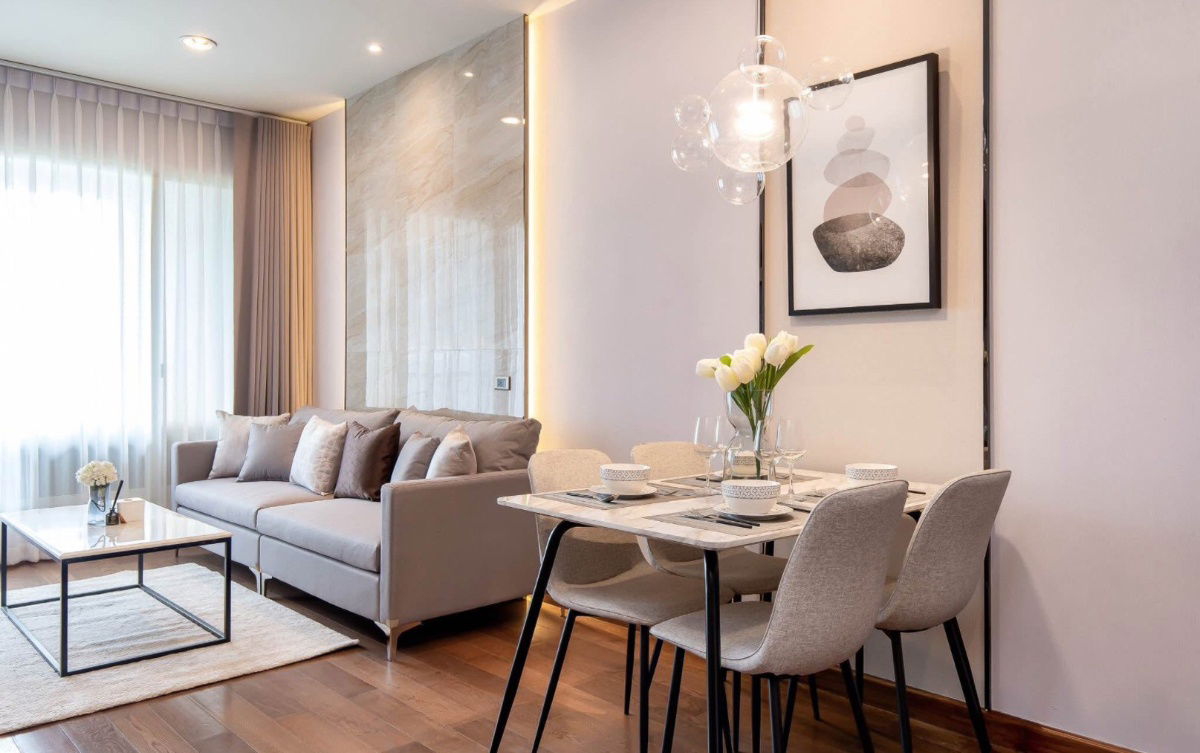 လိပ်စာကတော့ Chidlom ပါ။