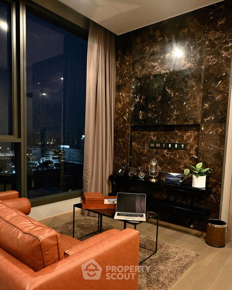 1-BR Condo at The Esse At Singha Complex near MRT Phetchaburi (ID 2487619)