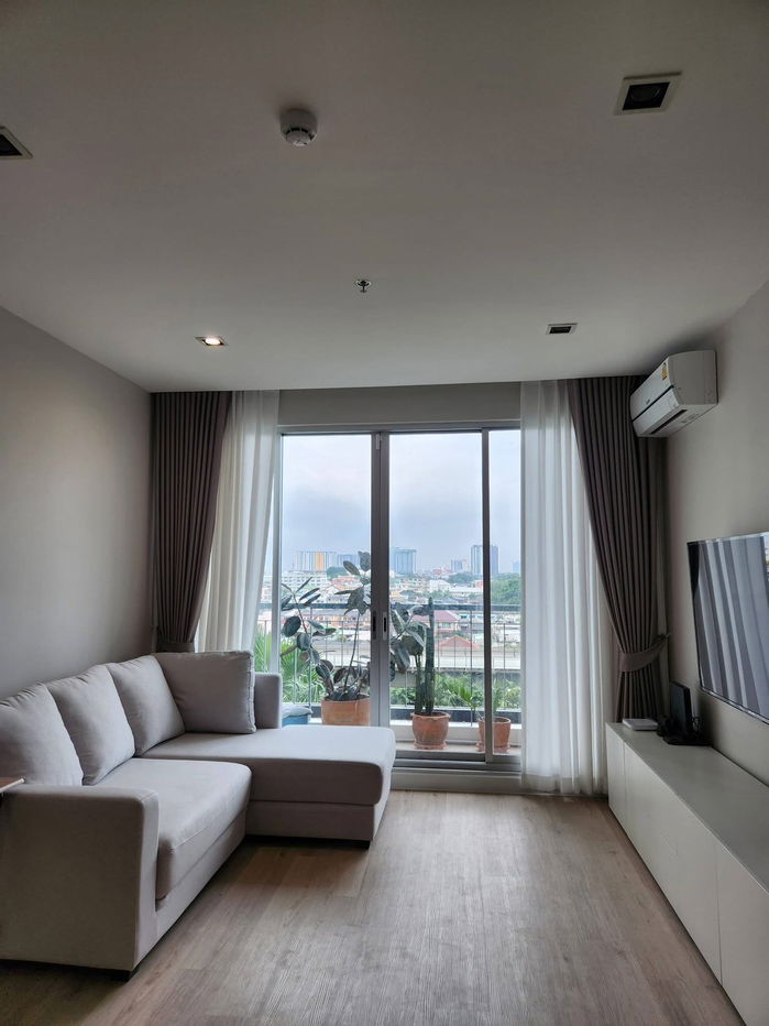 The Room Sathorn -         Taksin