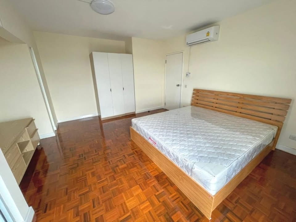 G8778🚨中国客户，请加微信。(在联系方式的旁边) 🅵🅾🆁 🆁🅴🅽🆃 Riviera Up 🅻🅸🅽🅴 ❤️💜@condopremium💜❤️Ready to move in ⬛🟨 📞 065 695 3645🟨⬛