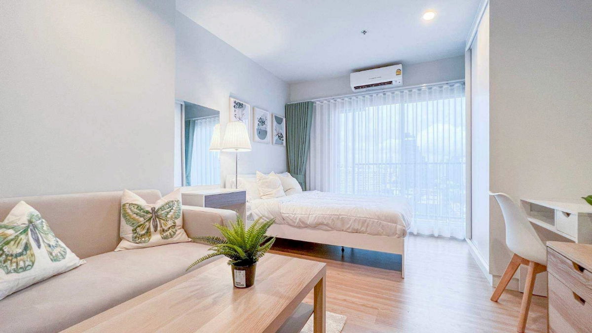 ให้เช่าคอนโดมิเนียมติด BTS วุฒากาศ 9,500 บาท (Line: Rangsima07)