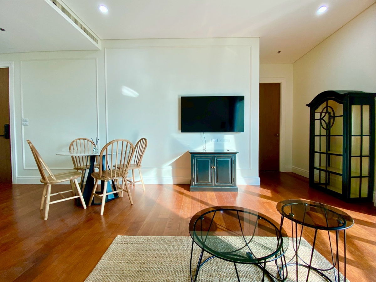 明亮素坤逸路 24 号酒店 (BTS prompong) 附近