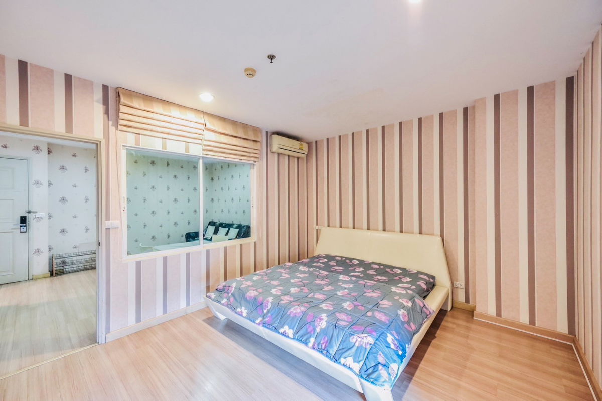 P-43985 Condo for rent Life @ Sathorn 10 fully furnished (Confirm again when visit).