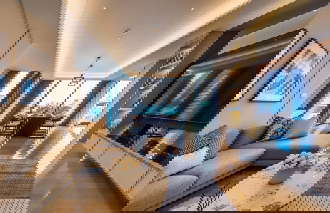 Baan                   Sindhorn